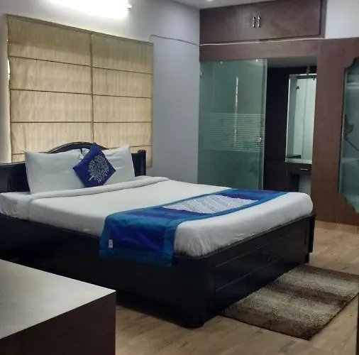 Hitech Shilparamam Guest House