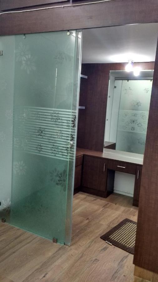 गेस्ट हाउस Hitech Shilparamam *