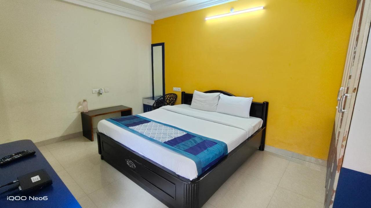 Hitech Shilparamam * Hyderabad